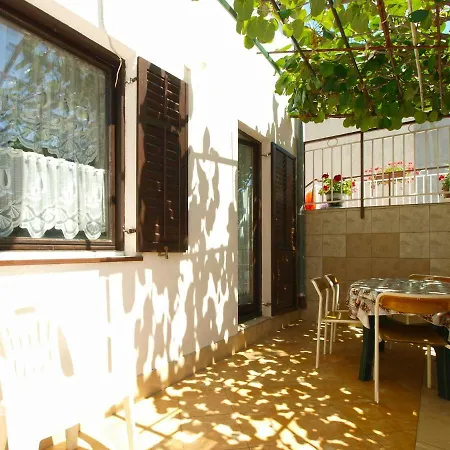 Petar 1306 Apartman Barbariga