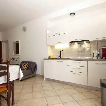 Petar 1306 Apartman *