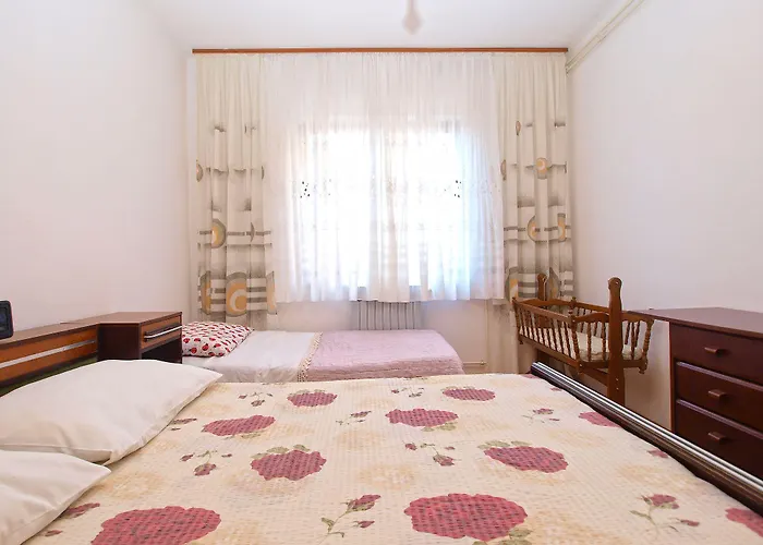 아파트 Petar 1306 *