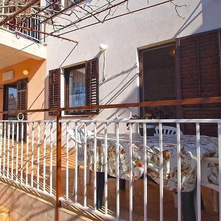 Petar 1306 Apartment